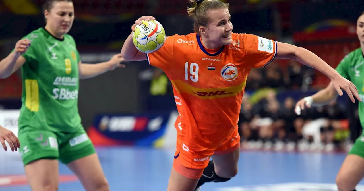 Merel Freriks uit Emmen pakt hoofdrol bij oefenzege Nederlandse handbalsters