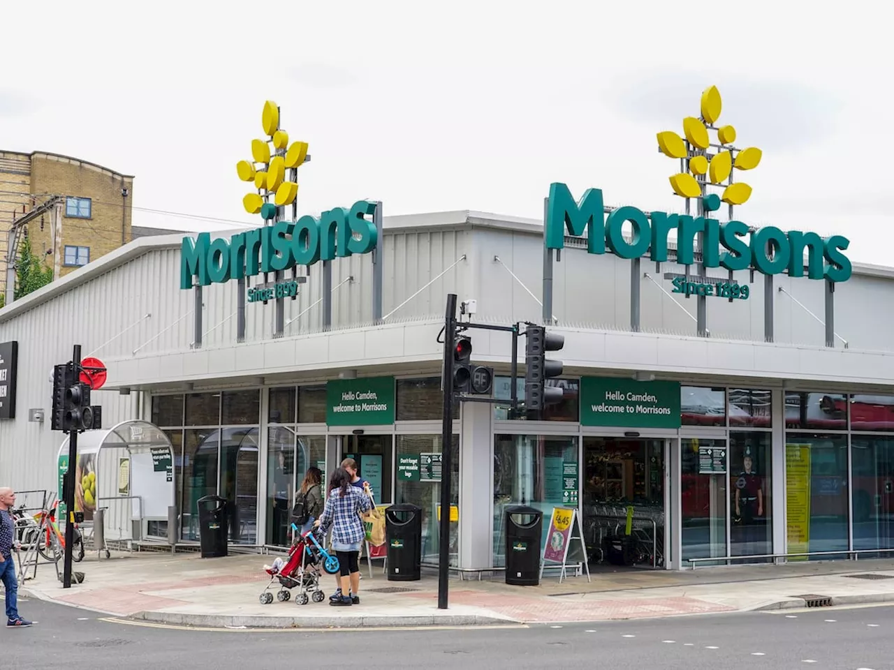 Morrisons reaches milestone in net zero farming journey