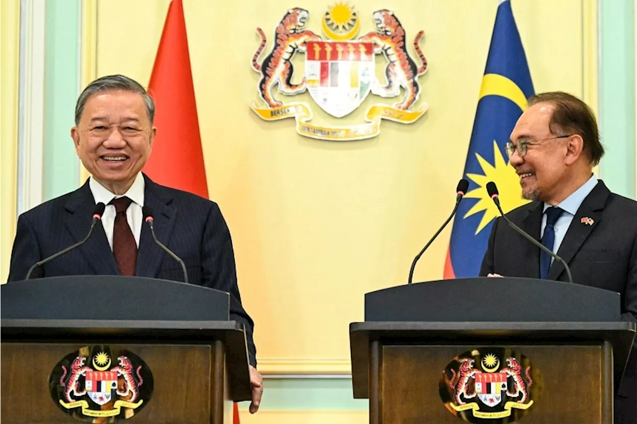 Vietnam, Malaysia seek to smooth tensions in South China Sea