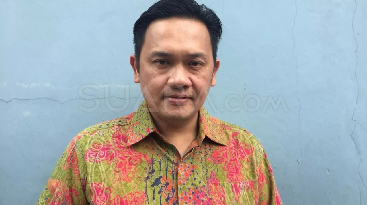 Farhat Abbas Kalah Jauh, Orang Ini Nilai Hotman Paris Lebih Berprestasi sebagai Advokat