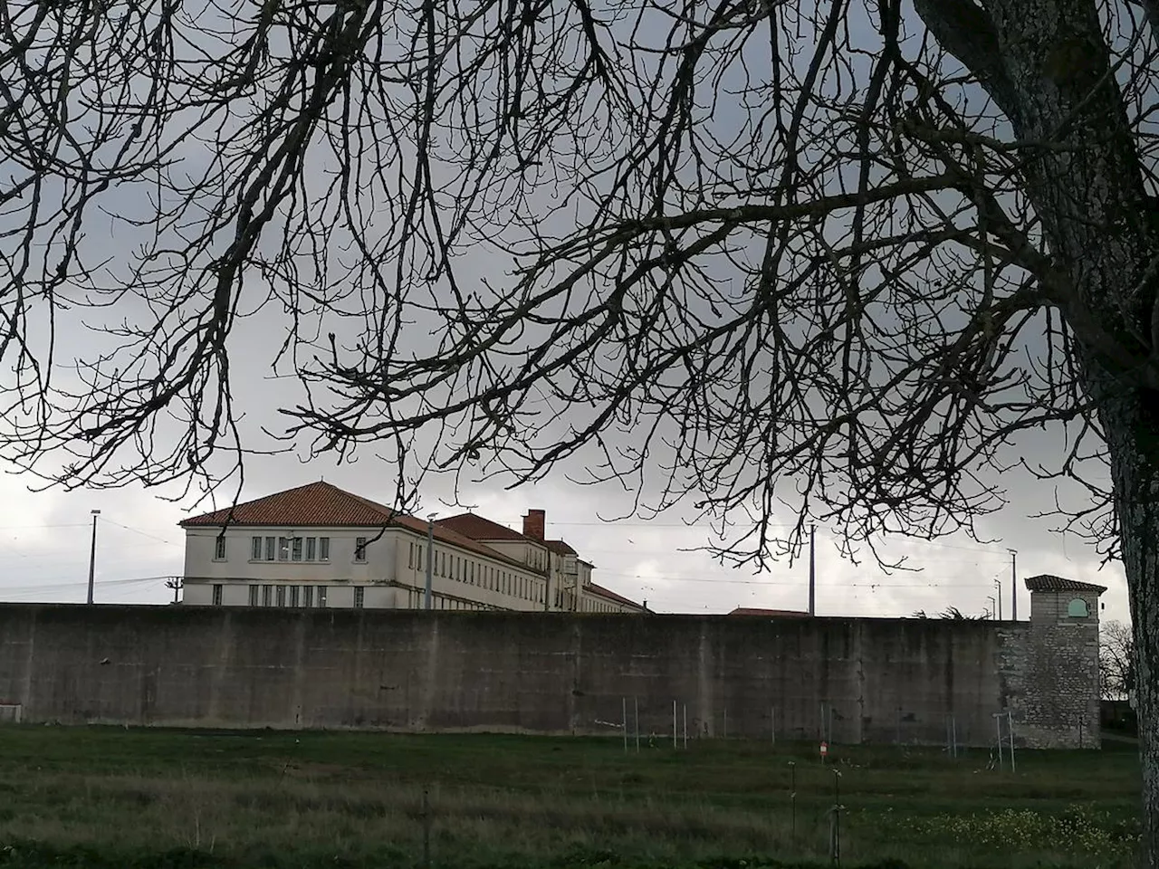 Charente-Maritime : derrière la tentative d’assassinat, deux générations de détenus dans l’île de Ré