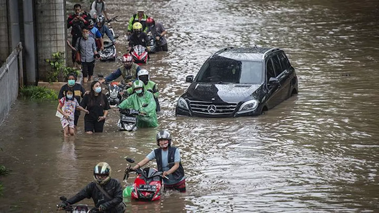 Apa Kata Paslon Pilkada Jakarta Soal Cara Mengatasi Banjir di Jakarta dalam Debat Terakhir