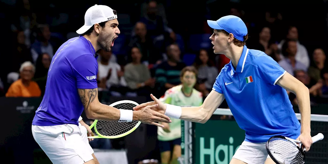 Sinner rialza l'Italia con Berrettini, è semifinale: Argentina ko nel doppio!