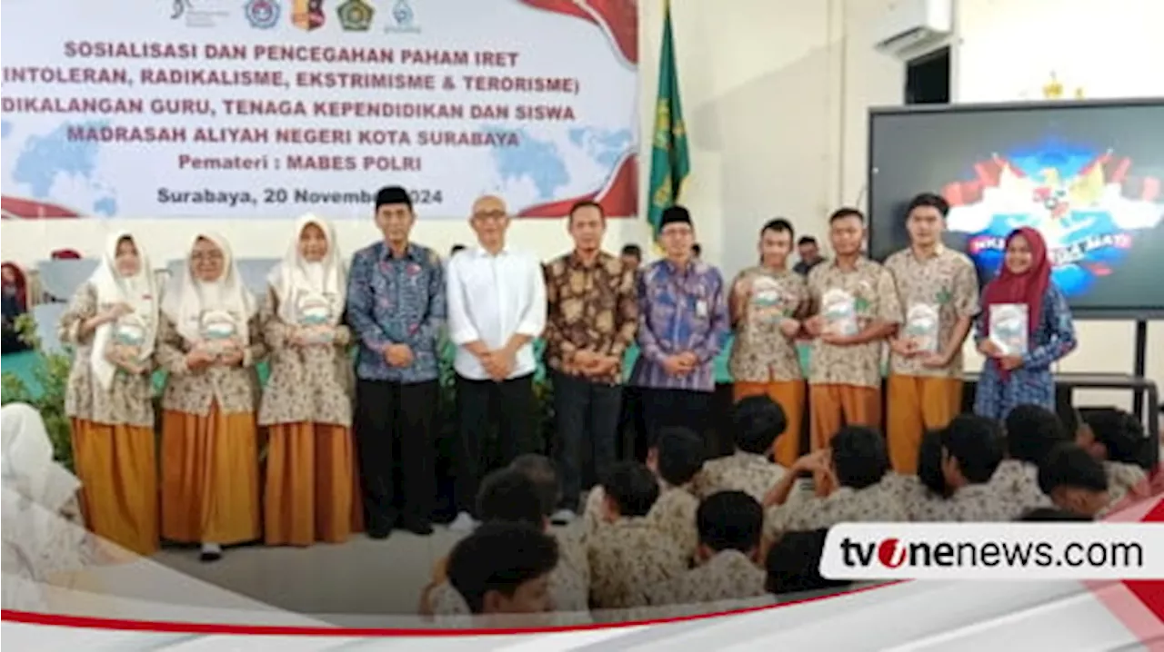 Densus 88 Mabes Polri Sosialisasi Bahaya Radikalisme dan Terorisme Pada Pelajar dan Guru