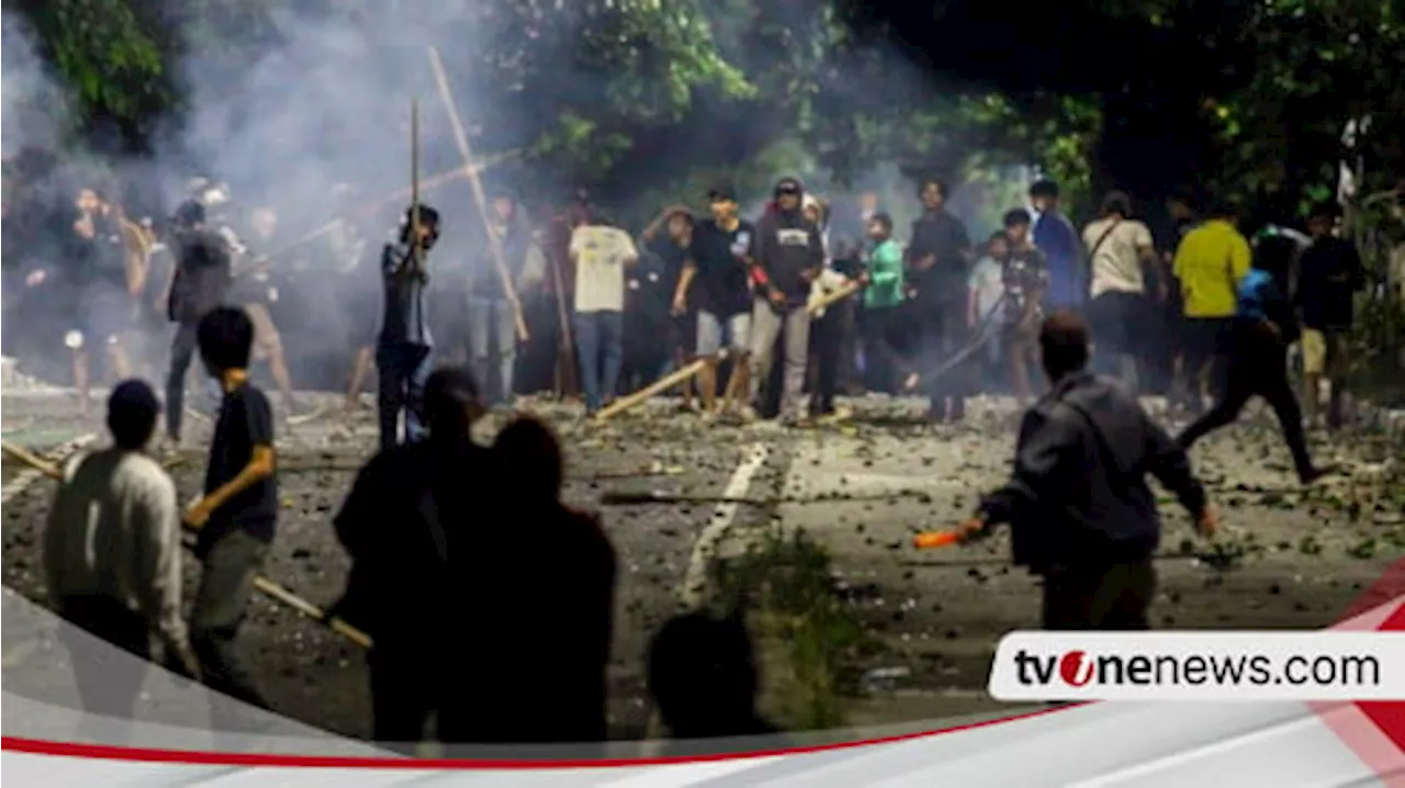 Dua Kelompok Warga Bentrok di Jakarta Timur, Saling Serang Gunakan Senjata Tajam dan Bambu