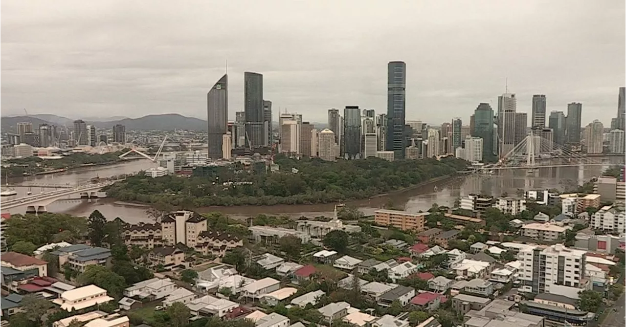 Parts of Queensland 'saturated and primed for flooding' after days of rain