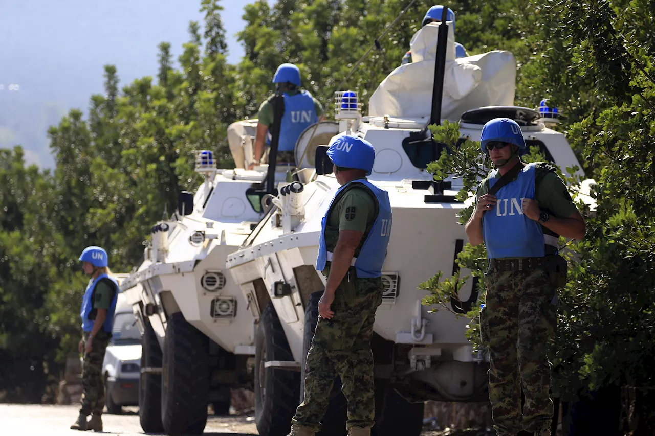 Soldati italiani feriti in Libano, razzi contro base Unifil: le news