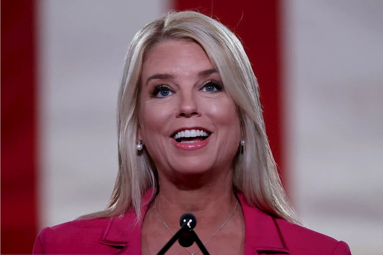 Pam Bondi, fedelissima di Trump al ministero della Giustizia