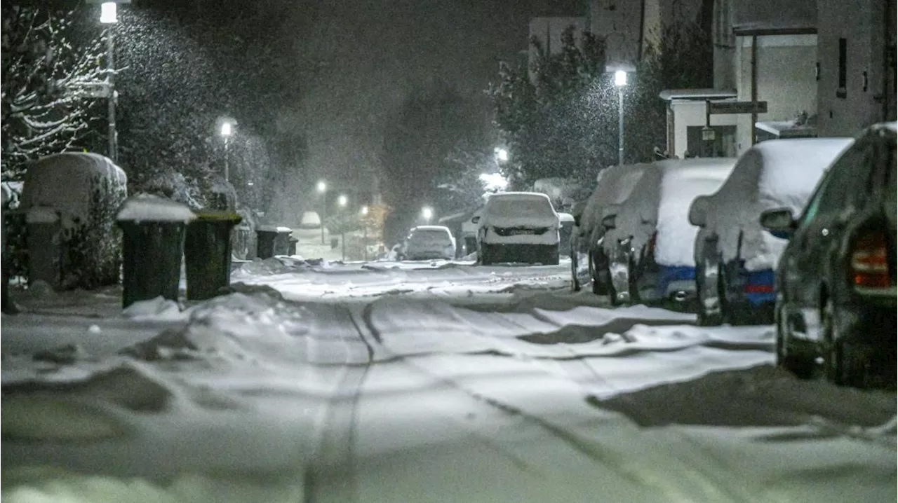 Bayern-Wetter im Ticker: Glättegefahr am Freitag, Schneeschauer tagsüber