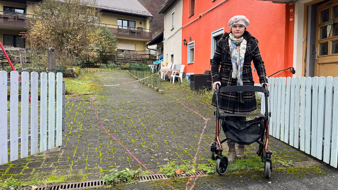 Streit in Bayern: Nachbarin blockiert Einfahrt mit Zaun