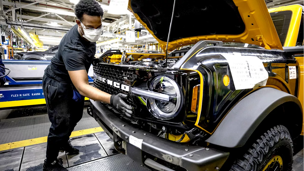 Ford Slows Bronco Production As Sales Slip Far Behind Jeep Wrangler