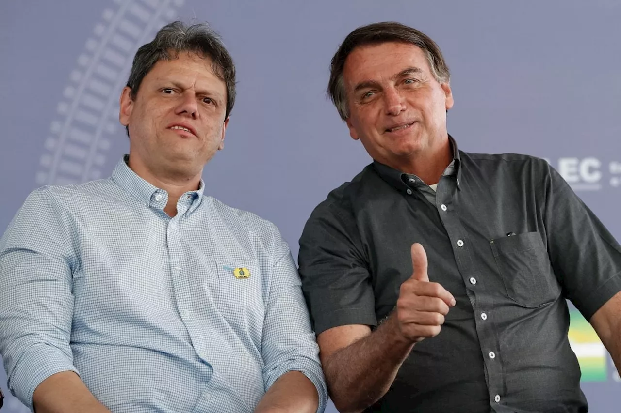 Tarcísio sai em defesa de Bolsonaro e fala em ‘narrativa’ após indiciamento da PF