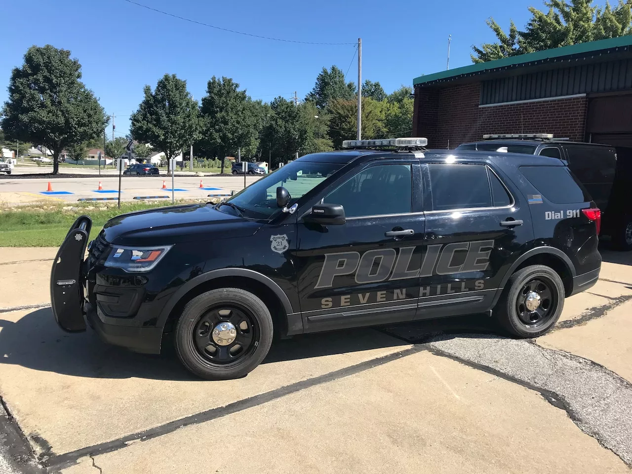 Dog bite incident results in $2,300 vet bill: Seven Hills Police Blotter