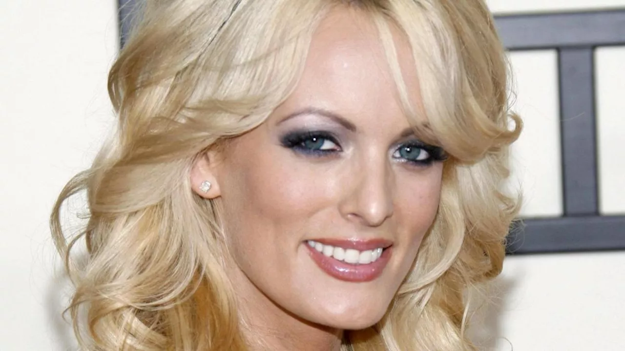 Trump e il caso Stormy Daniels, la sentenza «rinviata a data da destinarsi»