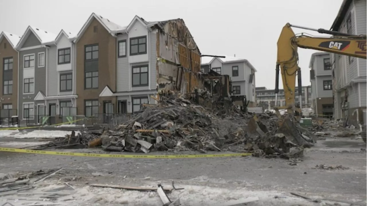 'Sounded like a bomb': Mahogany residents stunned by townhouse explosion, fire