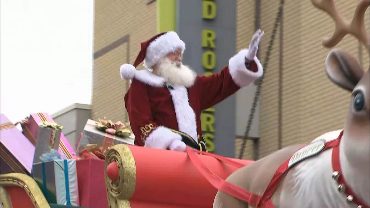 Toronto Santa Claus Parade organizers 'optimistic' after funding comes