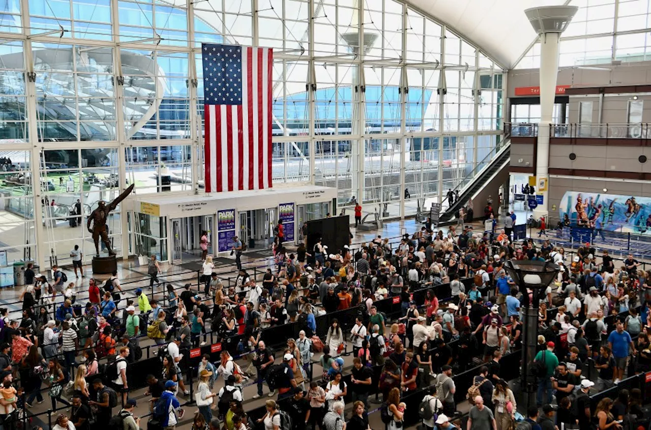 Denver International Airport prepares for busy Thanksgiving travel season