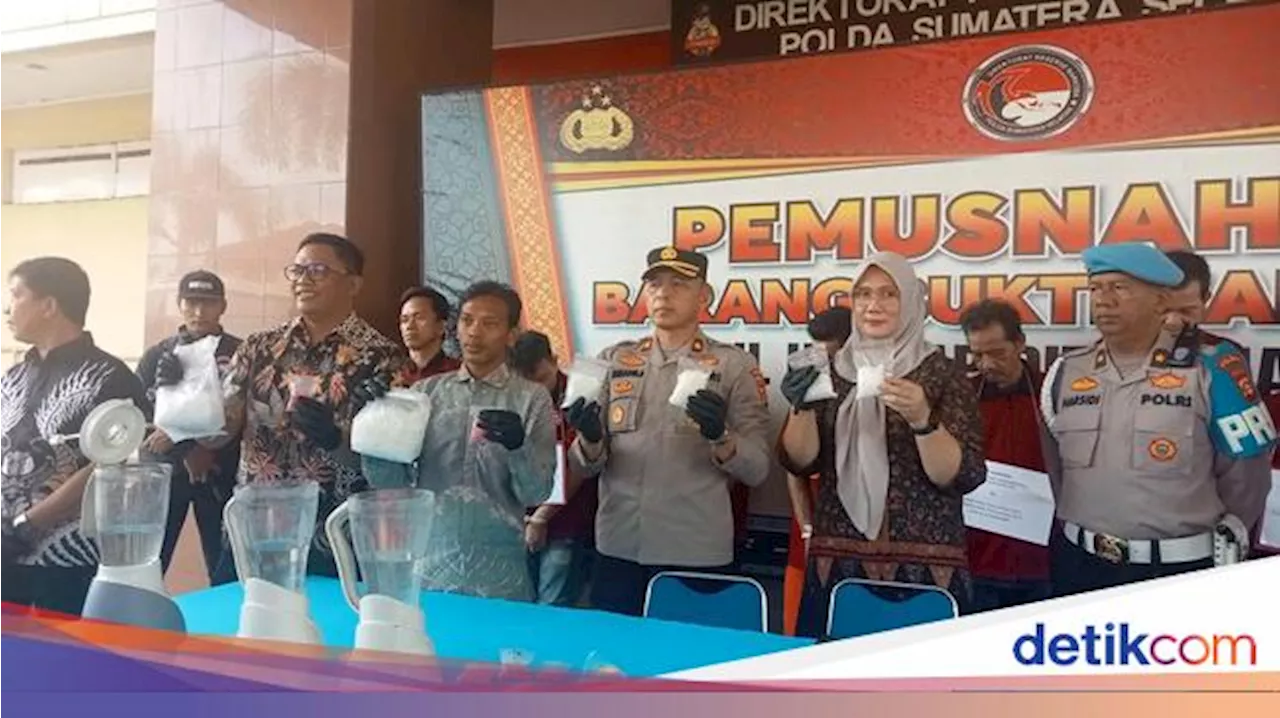 Polda Sumsel Musnahkan 2 Kg Sabu dan Ratusan Pil Ekstasi, 10 Orang Diamankan