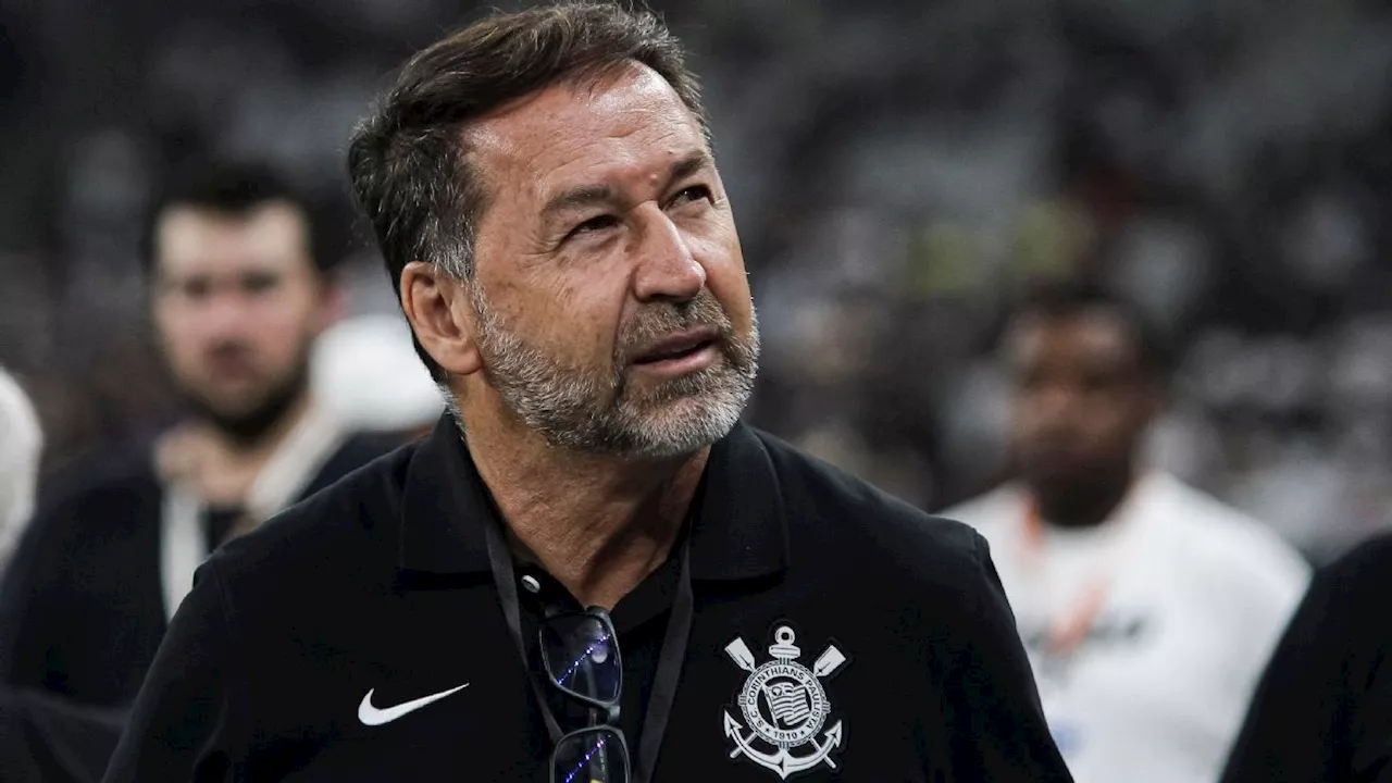 Augusto Melo chama convocação de impeachment de 'golpe' e desabafa no Corinthians