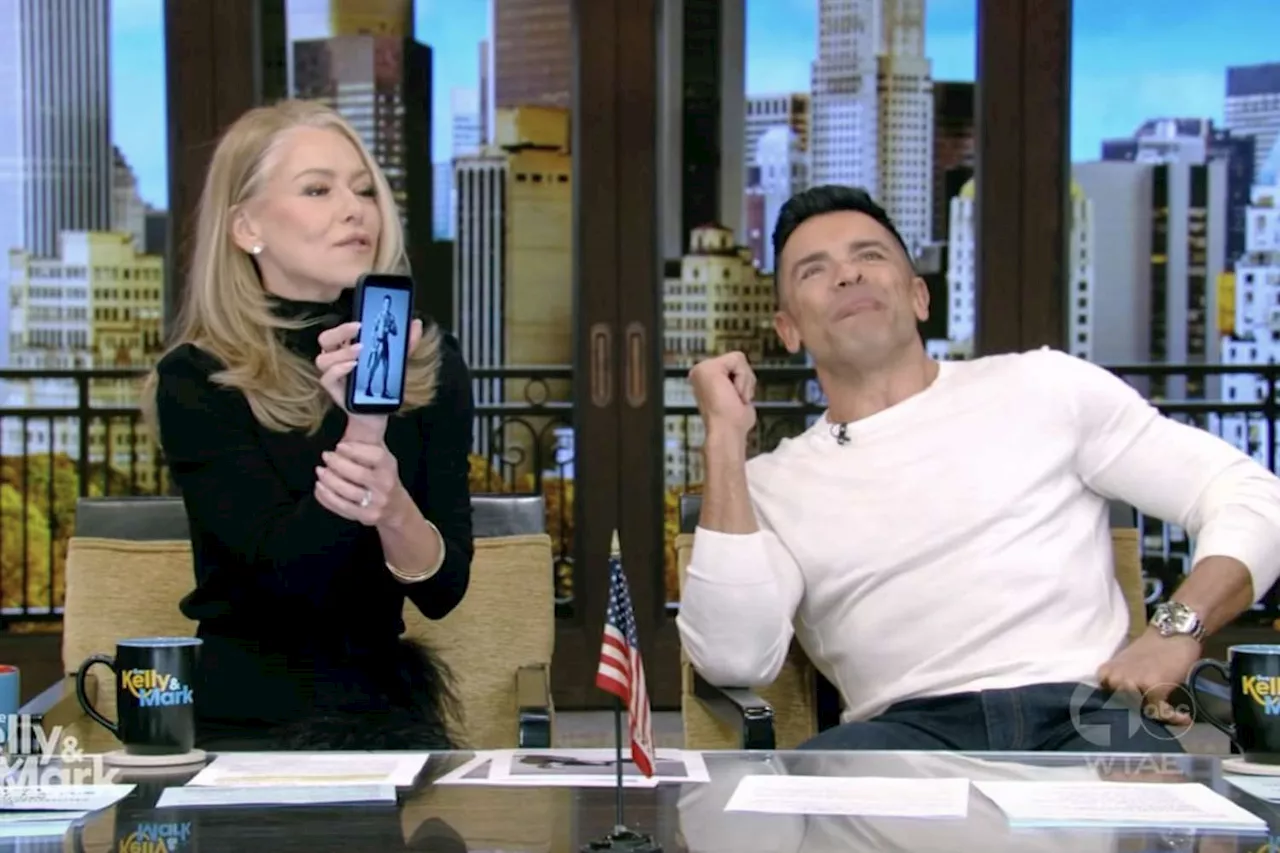 Kelly Ripa shows off nearly nude photo of Mark Consuelos on her phone