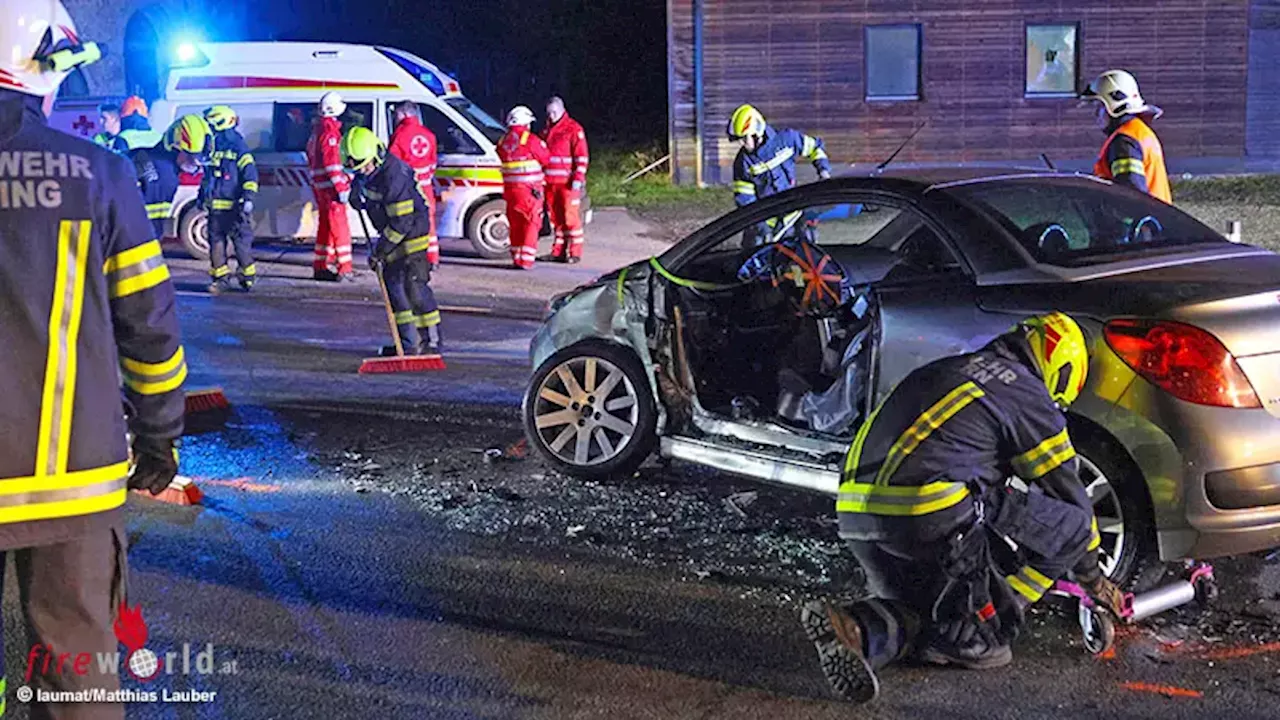 Oö: Eine Person nach Zusammenstoß zweier Pkw auf B 137 in Wallern befreit