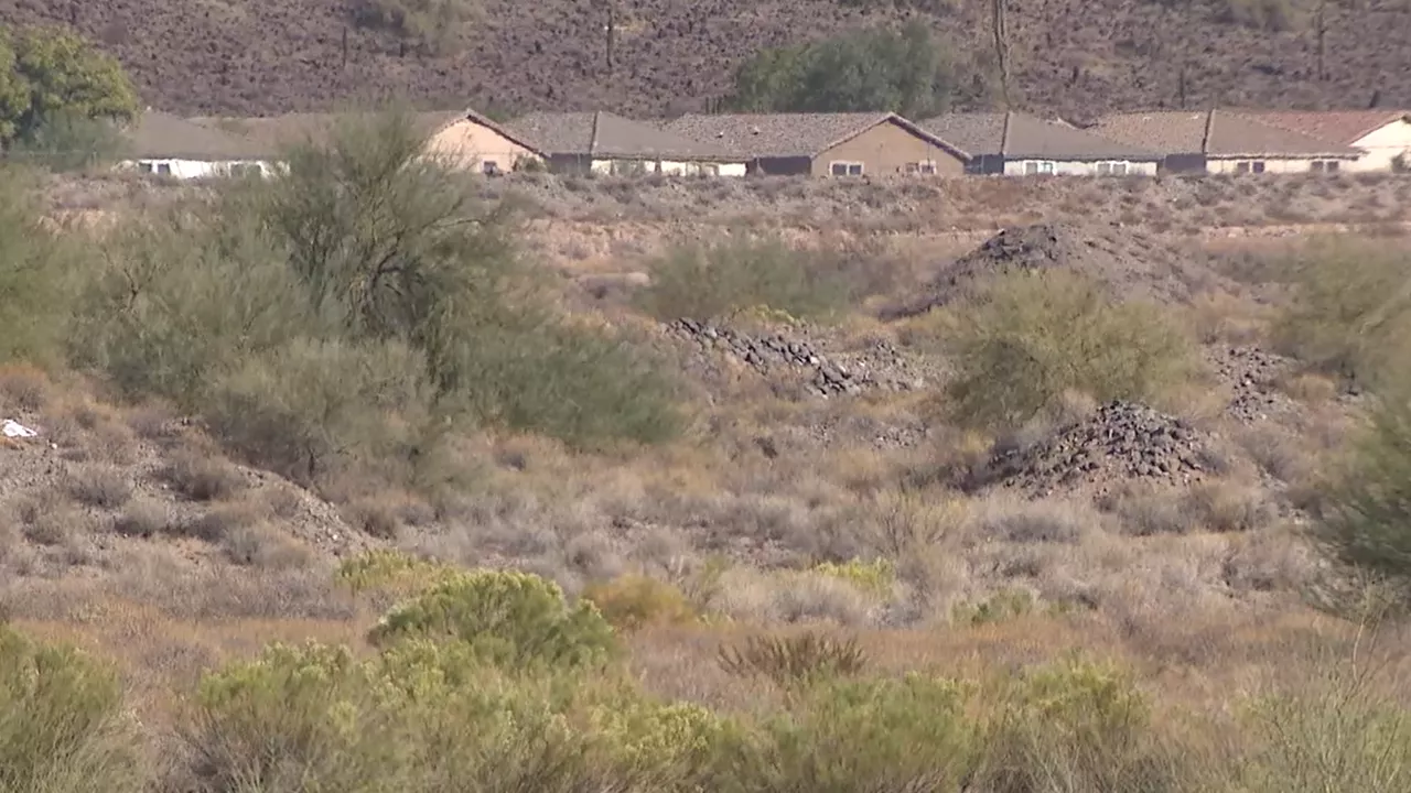 Witness says there were clues nearby after discovering human remains in north Phoenix desert