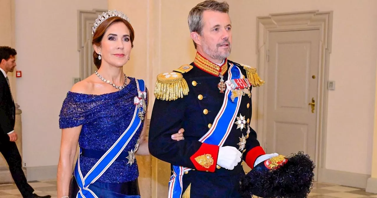 Mary et Frederik de Danemark se dévoilent sur de nouveaux portraits : ce détail romantique remarqué