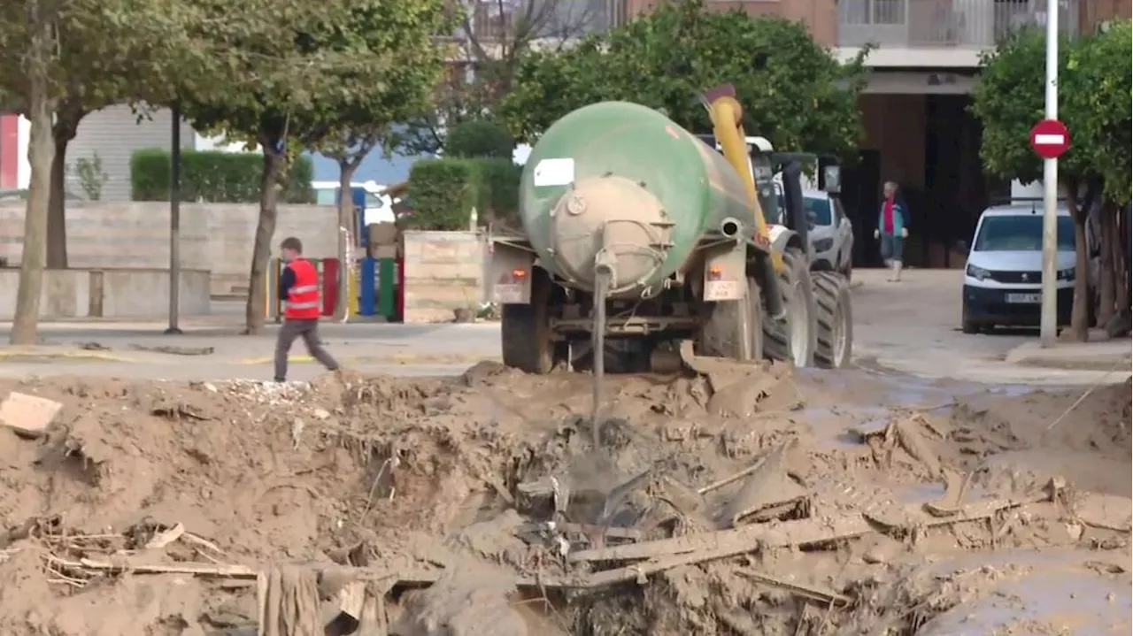 Retirar el lodo acumulado de los municipios afectados por la DANA cuesta 5.000 euros diarios