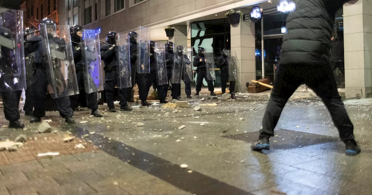 Gardaí identify about 40 ‘persons of interest’ after publishing images from night of Dublin riots