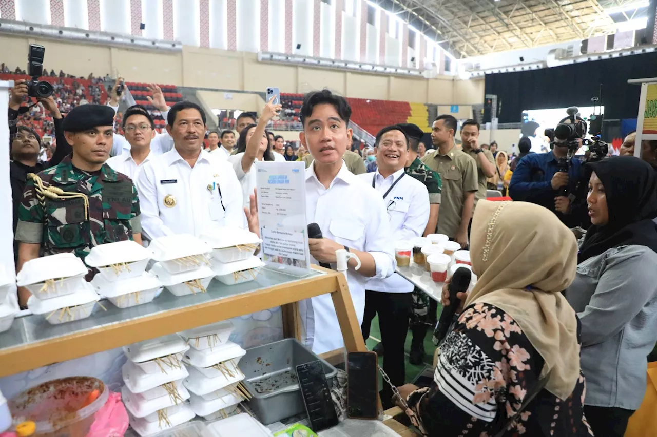 Pj Gubernur Jateng Dampingi Wapres Silaturahmi dengan 3 Ribu Nasabah PNM Mekaar