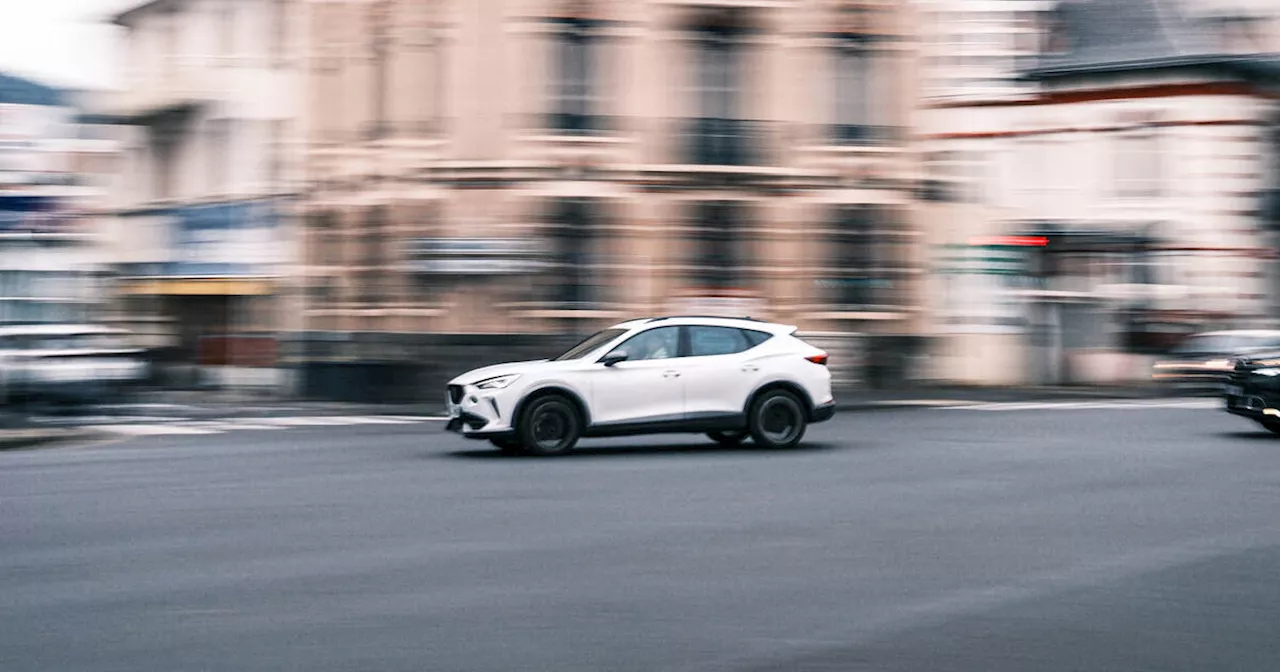 SUV : la mairie de Paris demande au gouvernement d’interdire leur circulation en ville