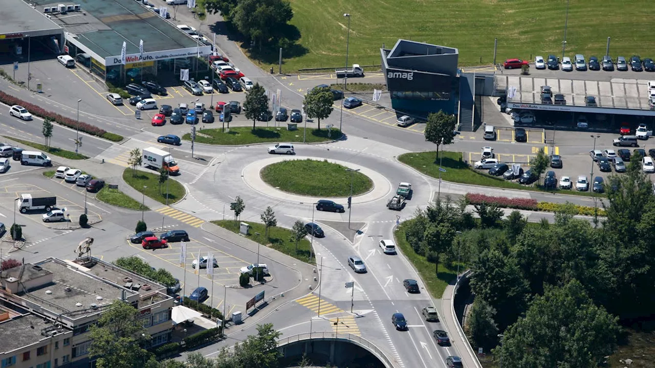 Bauarbeiten am Kreisel Sihlbrugg führen zu Verkehrsbehinderungen