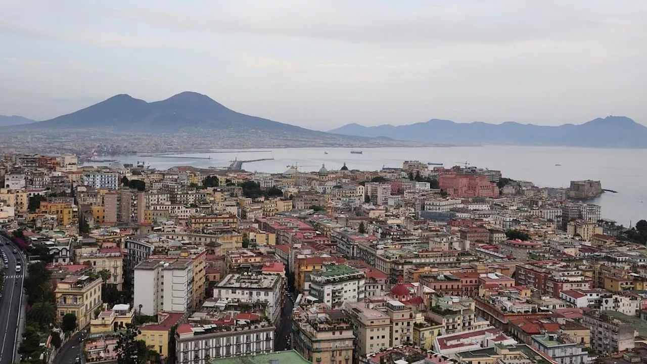 Napoli affascinante, sacra e profana da 2500 anni