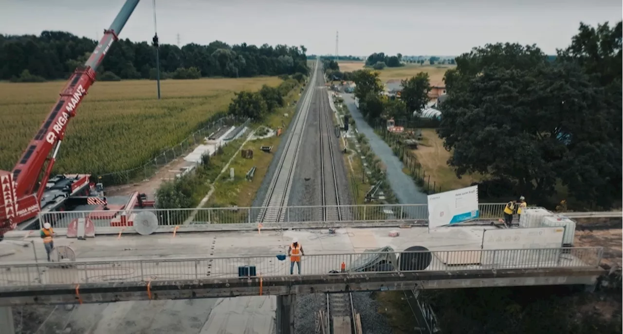 &quot;Bahnsinn Riedbahn&quot;: Deutsche Bahn bringt Image-Doku bei Joyn unter