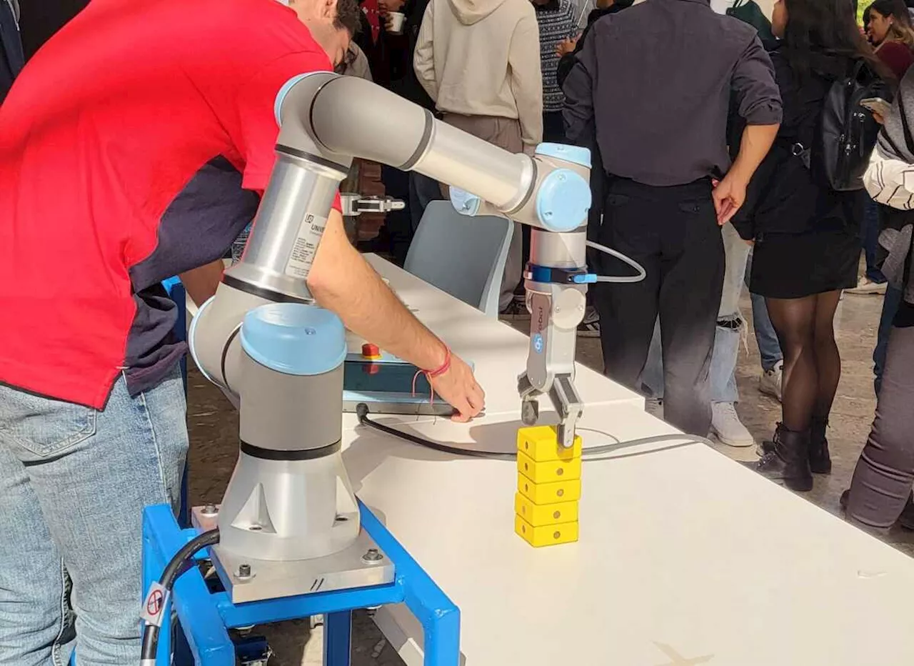 Manejo de robots colaborativos en La Laguna; exigencia de la industria disponible en Tec de Monterrey