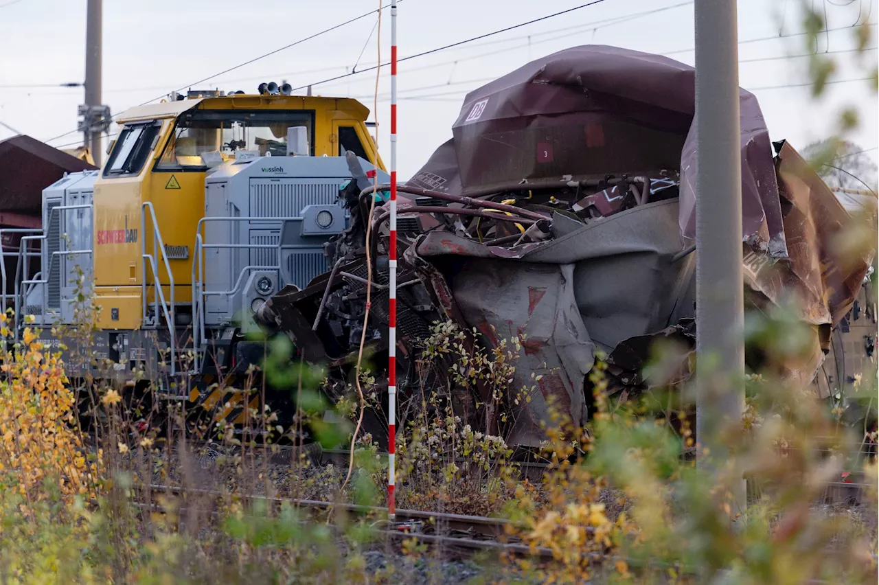 Güterzug-Unfall: Bahnstrecke wohl mehrere Tage gesperrt