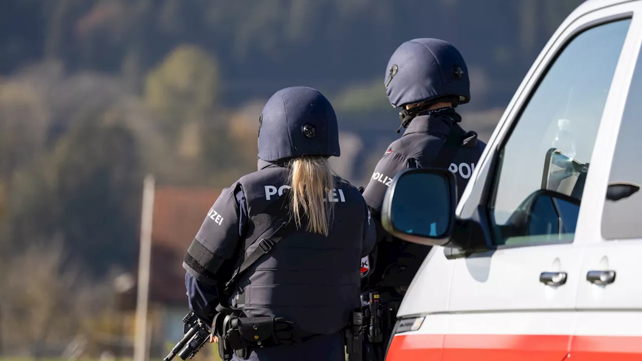 Polizei-Sondereinheit fuhr bei 62-Jährigem vor: Festnahme