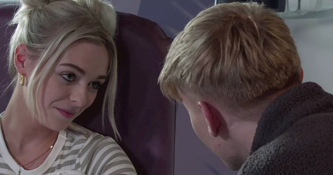 Corrie exit 'sealed' as fans 'work out' who adopts Lauren's baby son