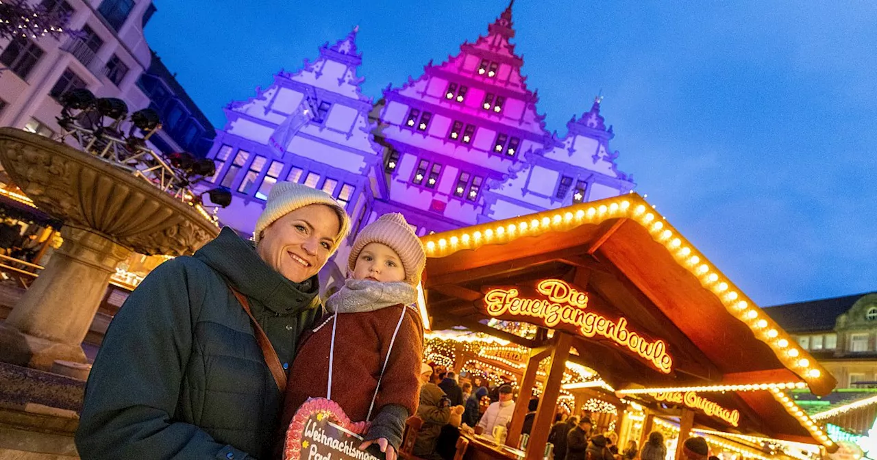 Paderborner Weihnachtsmarkt ist bei kaltem Glühwein-Wetter gestartet