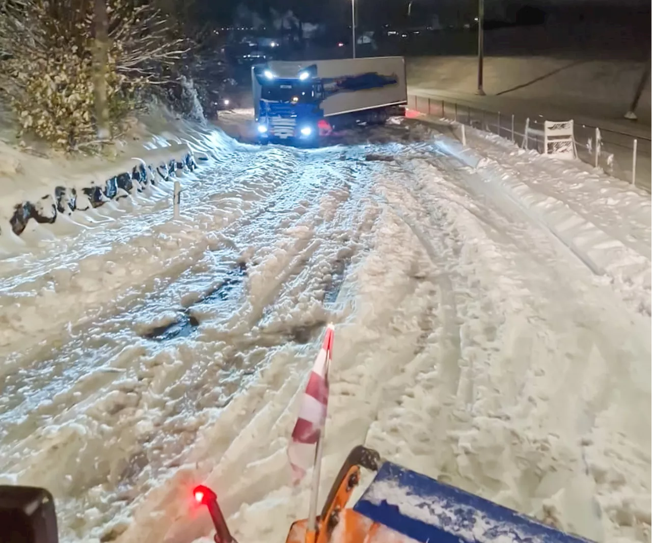 Kanton Freiburg: Fast hundert Einsatze nach Schneefällen