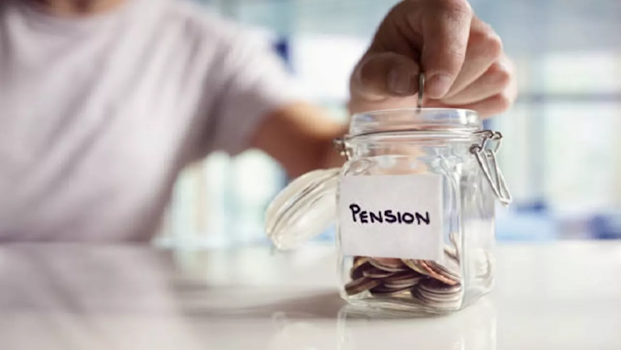 Pension payment defaults amount to over R5 bln: FSCA - SABC News - Breaking news, special reports, world,