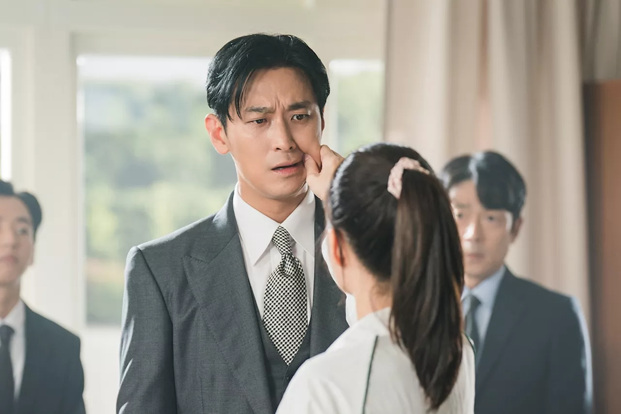 Ju Ji Hoon Can’t Stay Composed Around His Long-Time Rival Jung Yu Mi In Upcoming Drama “Love Your Enemy”