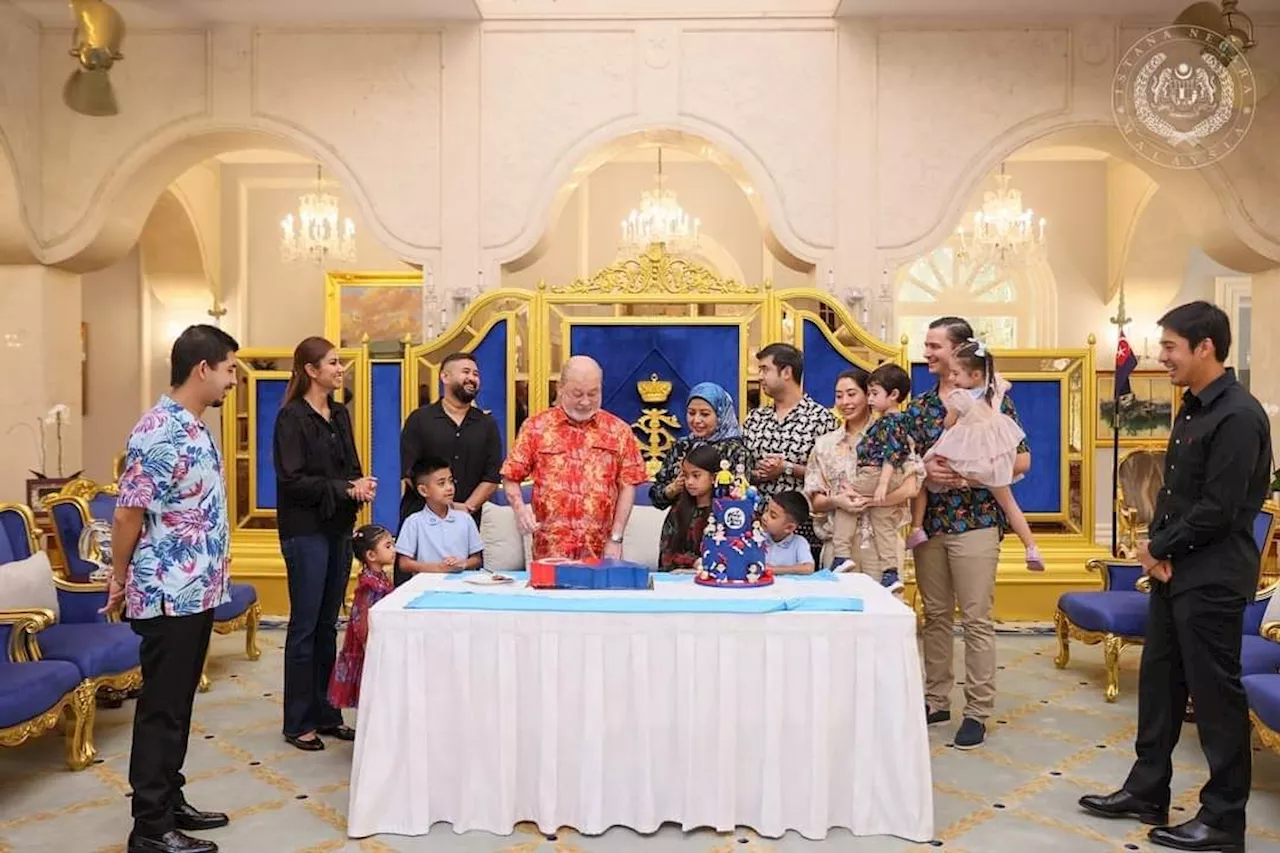 King celebrates 66th birthday with family in Johor