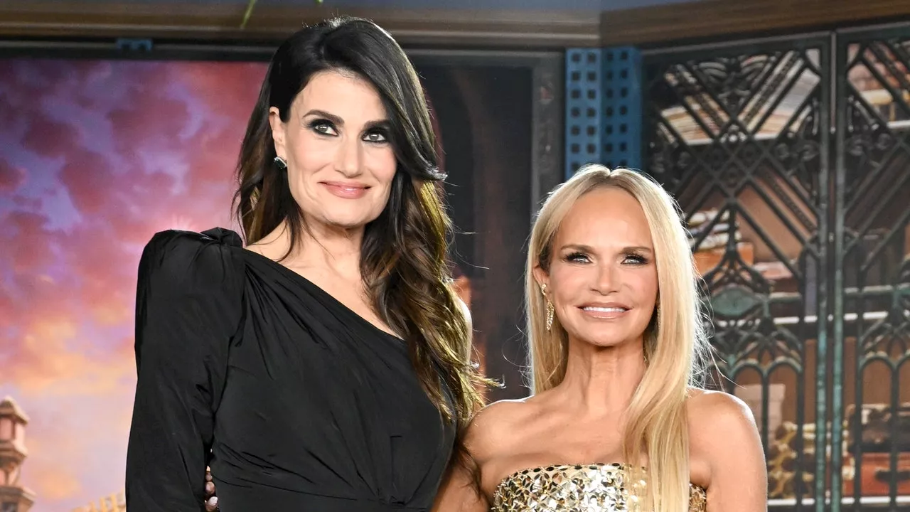 Wicked Pulled Off Surprise Cameos From Kristin Chenoweth and Idina Menzel