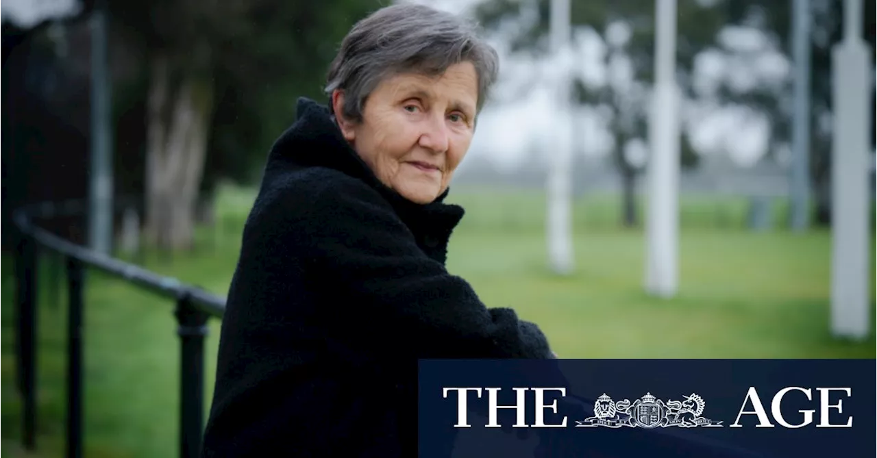 ‘I thought, geez, this is a happy story’: Helen Garner on her footy book