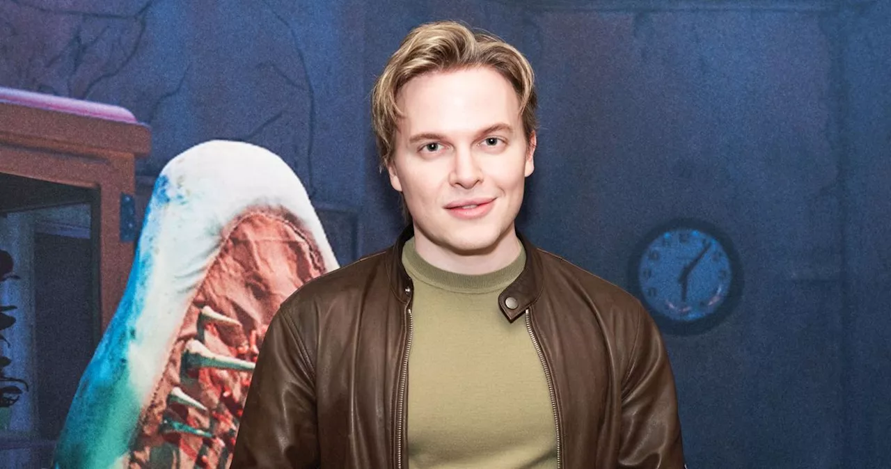 Does Ronan Farrow Secretly Make Music As Villiers Band?