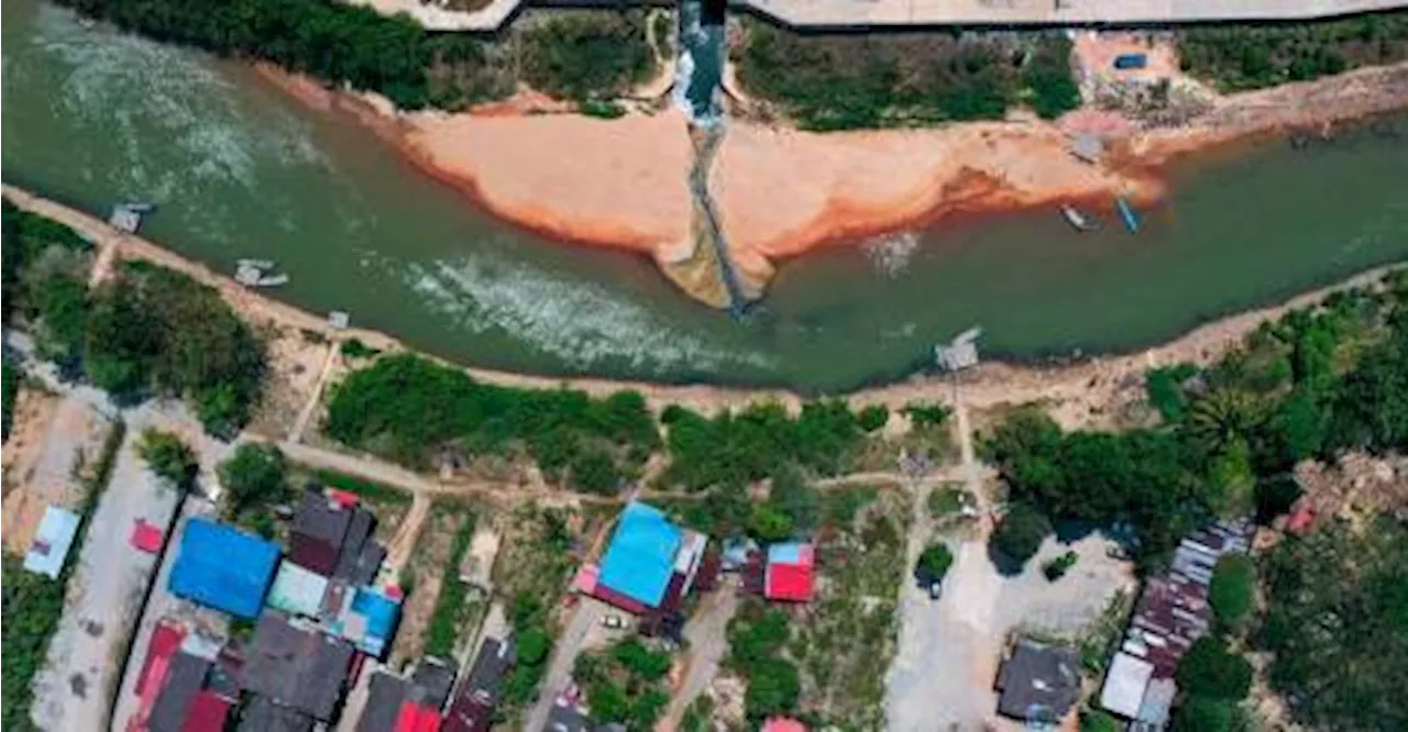 Floods: Rising river levels in Terengganu, Kelantan