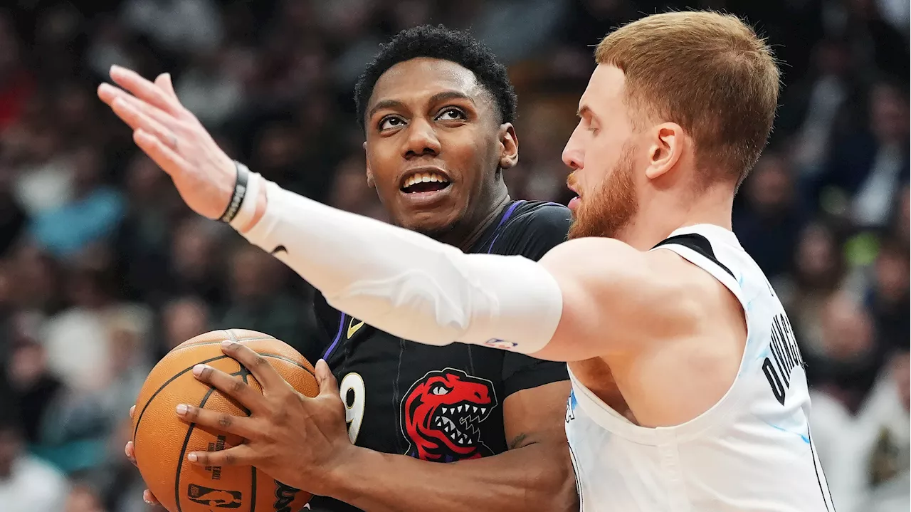 Barrett dominates as Raptors stun Timberwolves