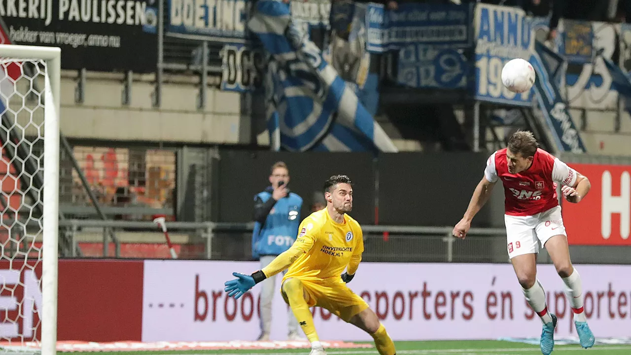 Prachtige Robin van Persie-kopbal wordt afgekeurd; heerlijke Brabantse derby gaat naar FC Eindhoven