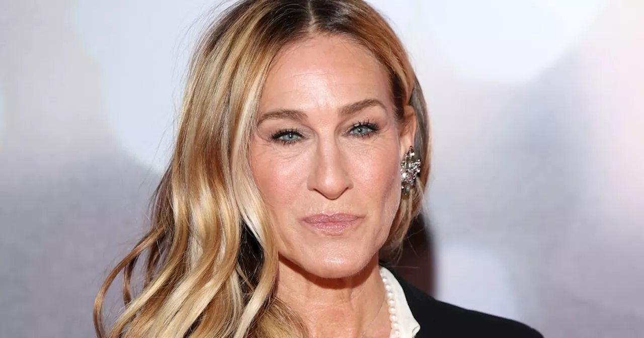 Sarah Jessica Parker Revives a Carrie Bradshaw Styling Trick on the Red Carpet